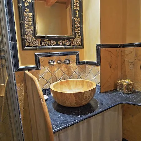 Casa Monica Attico Apartment LEDRO